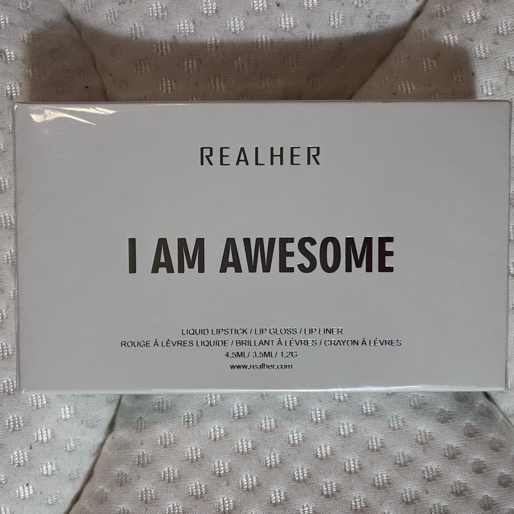 REALHER ‘I AM AWESOME’ Liquid Lipstick, Lip gloss and Lip liner- DEEP NUDE